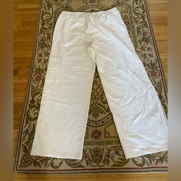 White Wide Leg GAP Sweatpants, XL - Picture 10 of 10